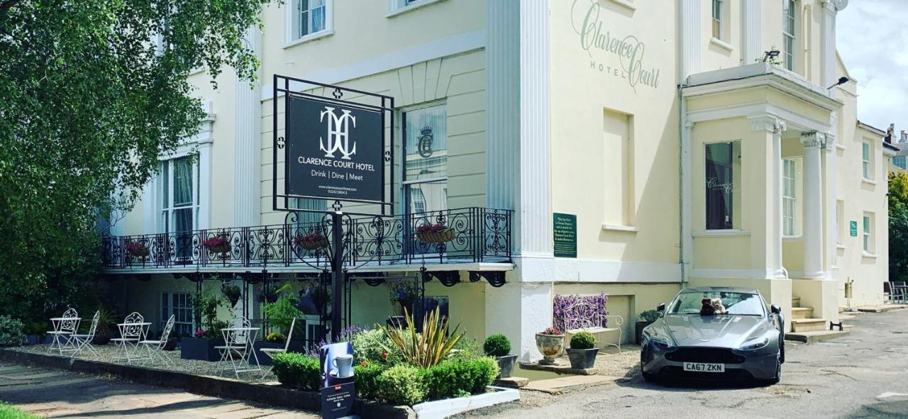 فندق كيلتنهامفي  كلارينس كورت هوتل المظهر الخارجي الصورة